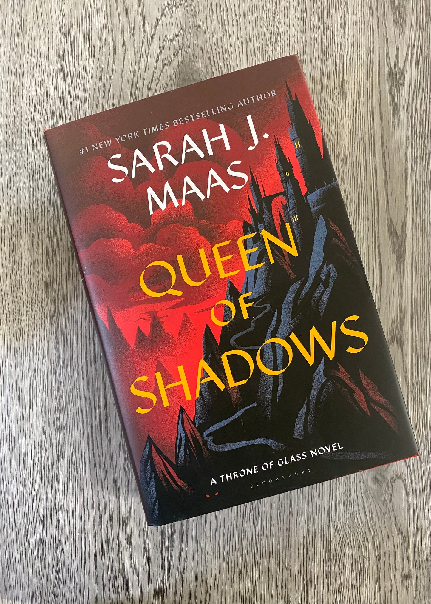 Queen of Shadows (Throne of Glass #4) by Sarah J. Maas