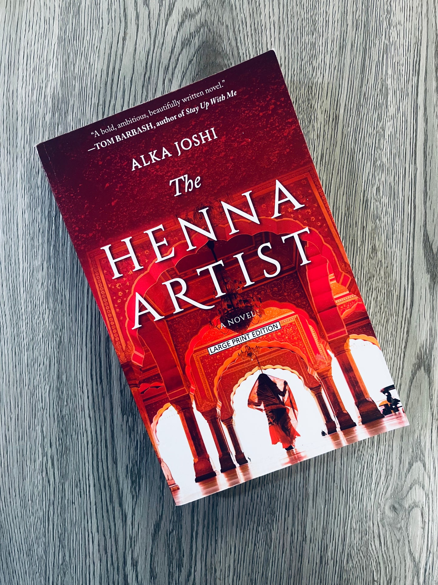 The Henna Artist  (The Jaipur Trilogy #1) by Alka Joshi