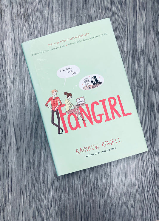 Fangirl(Fangirl #1) by Rainbow Rowell